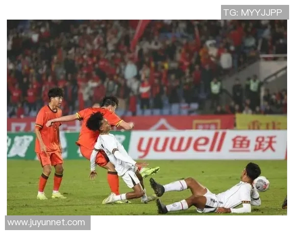 中国男足对阵韩国精彩视频回顾与赛后分析全景呈现